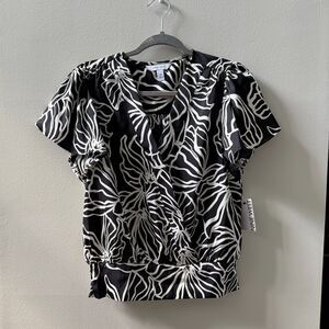 Nine West Black & White Banded Flutter Sleeve V-Neck Top, Size Small